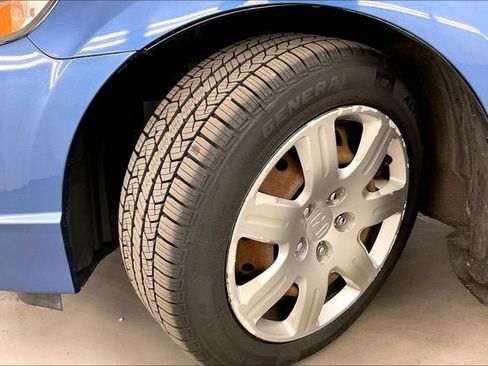 Used 2011 Honda Civic LX image 32