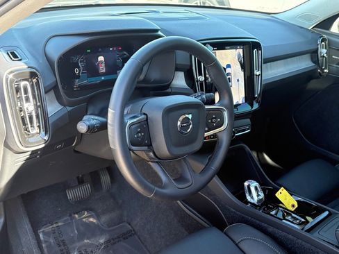 New 2026 Volvo XC40 B5 Ultra w/ Protection Package Premier image 13