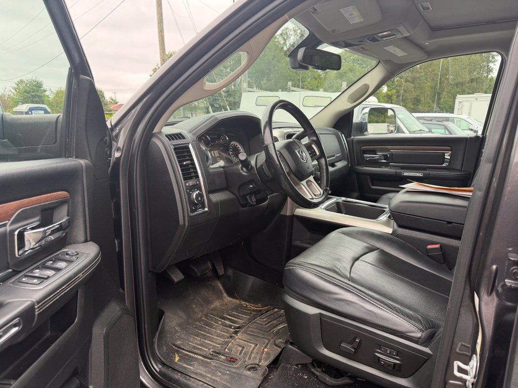 Used 2018 RAM 3500 Laramie AWD/4WD image 16