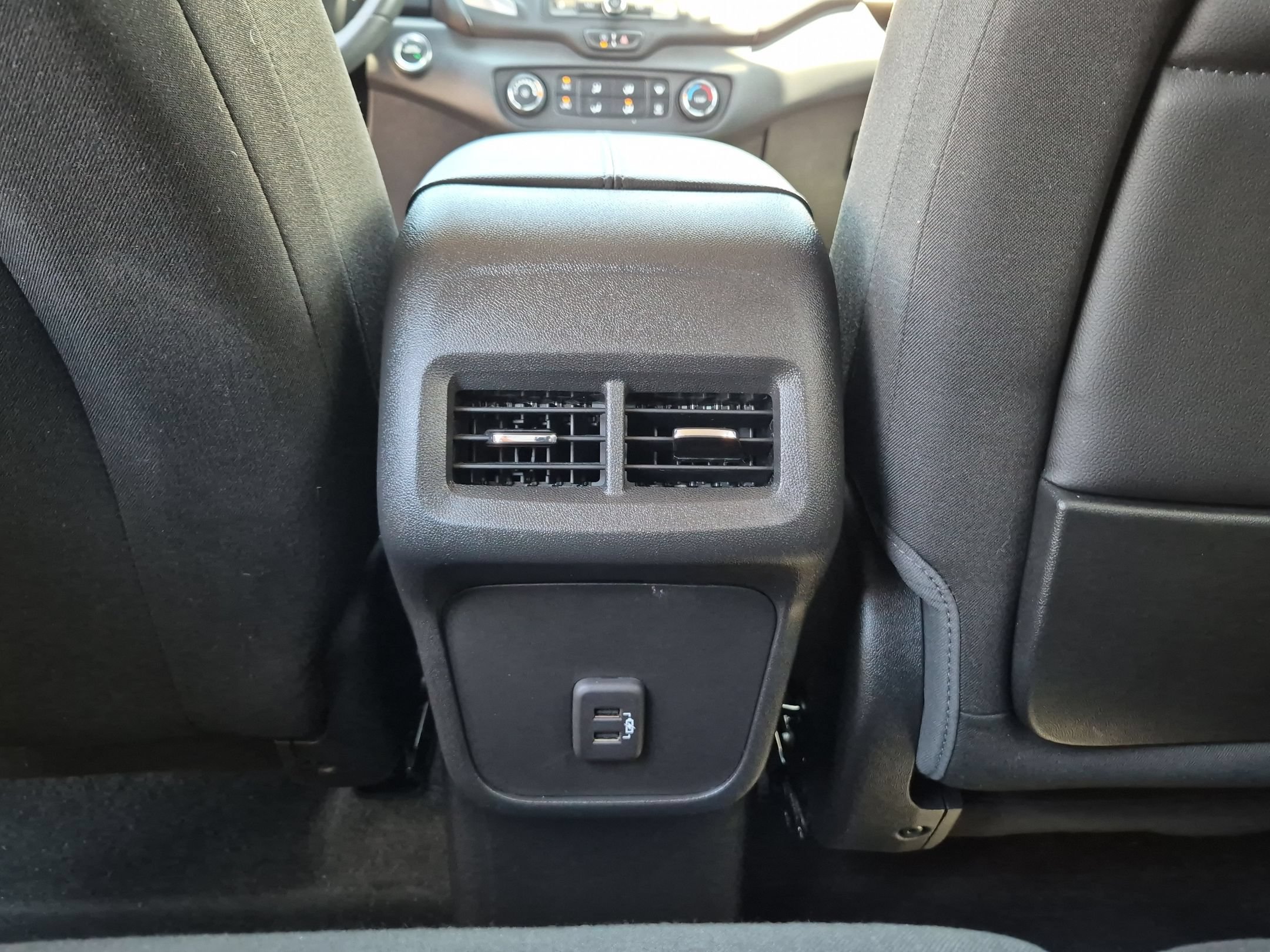 Certified 2023 GMC Terrain SLE FWD image 19