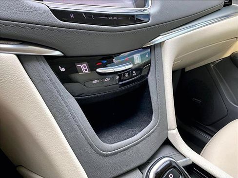 Used 2019 Cadillac XT5 Luxury AWD/4WD image 23