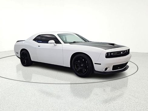 Used 2019 Dodge Challenger GT w/ Plus Package image 9