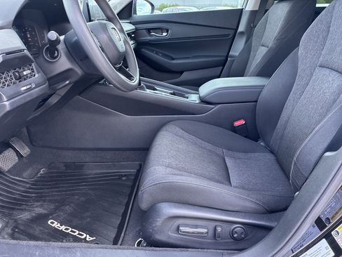 Certified 2023 Honda Accord EX image 18