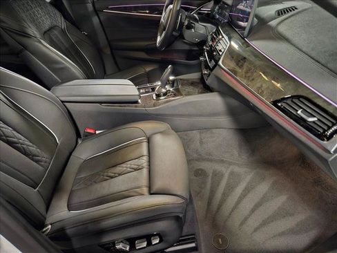 Used 2021 BMW M550i xDrive w/ Executive Package AWD/4WD image 22