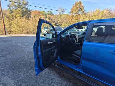 New 2025 Ford Ranger Lariat w/ Black Appearance Package image 10