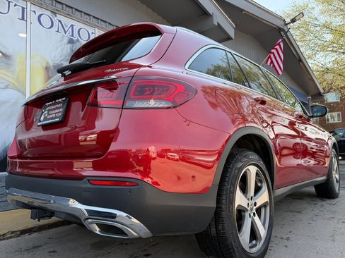 Used 2020 Mercedes-Benz GLC 300 4MATIC image 3
