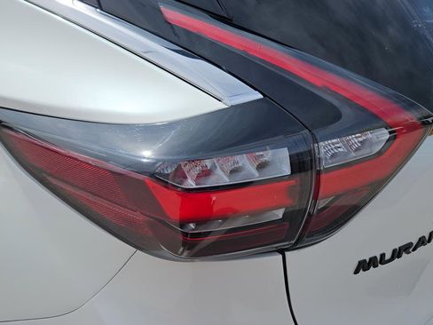 Used 2023 Nissan Murano SV w/ SV Midnight Edition Package image 13
