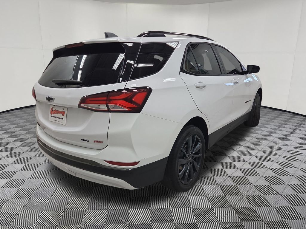 Used 2023 Chevrolet Equinox RS AWD/4WD image 4