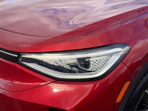 Used 2023 Volkswagen ID.4 Pro S image 9