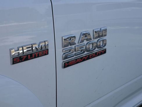 Used 2014 RAM 2500 SLT image 14