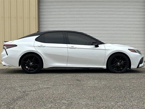 Used 2023 Toyota Camry XSE image 8