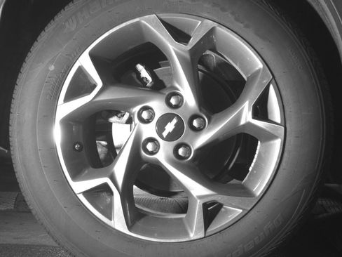 Used 2025 Chevrolet Trax LT FWD image 15