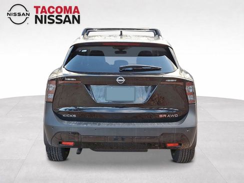 New 2026 Nissan Kicks SR w/ Cold Weather Package AWD/4WD image 3