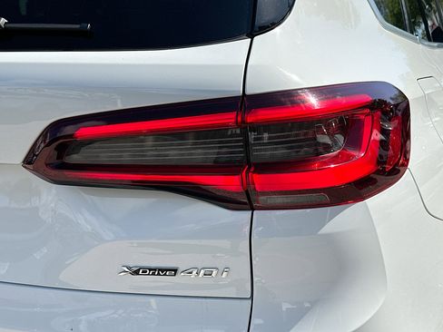 Used 2023 BMW X5 xDrive40i w/ Executive Package image 33