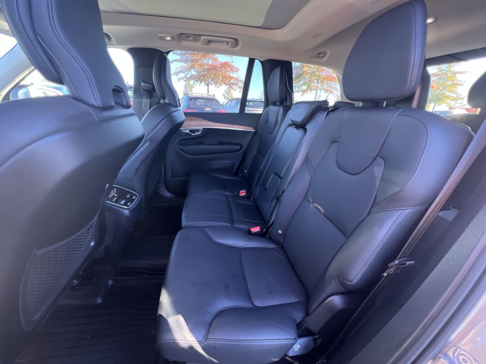Certified 2024 Volvo XC90 B6 Plus w/ Protection Package Premier AWD/4WD image 25