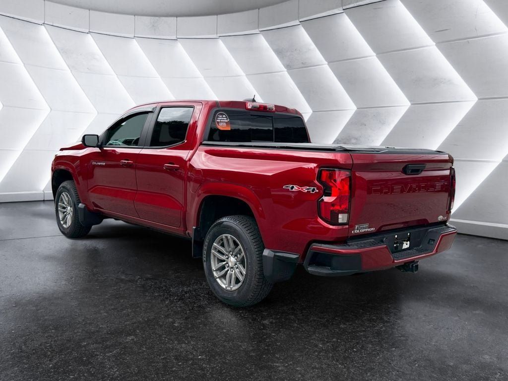 Used 2024 Chevrolet Colorado LT w/ LT Convenience Package II AWD/4WD image 4