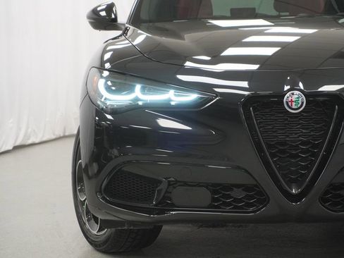 Used 2024 Alfa Romeo Stelvio Veloce image 6
