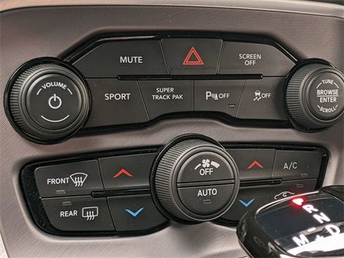 Certified 2022 Dodge Challenger R/T w/ Plus Package image 16