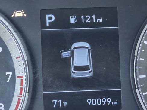 Used 2020 Hyundai Venue SEL w/ Convenience Package image 11