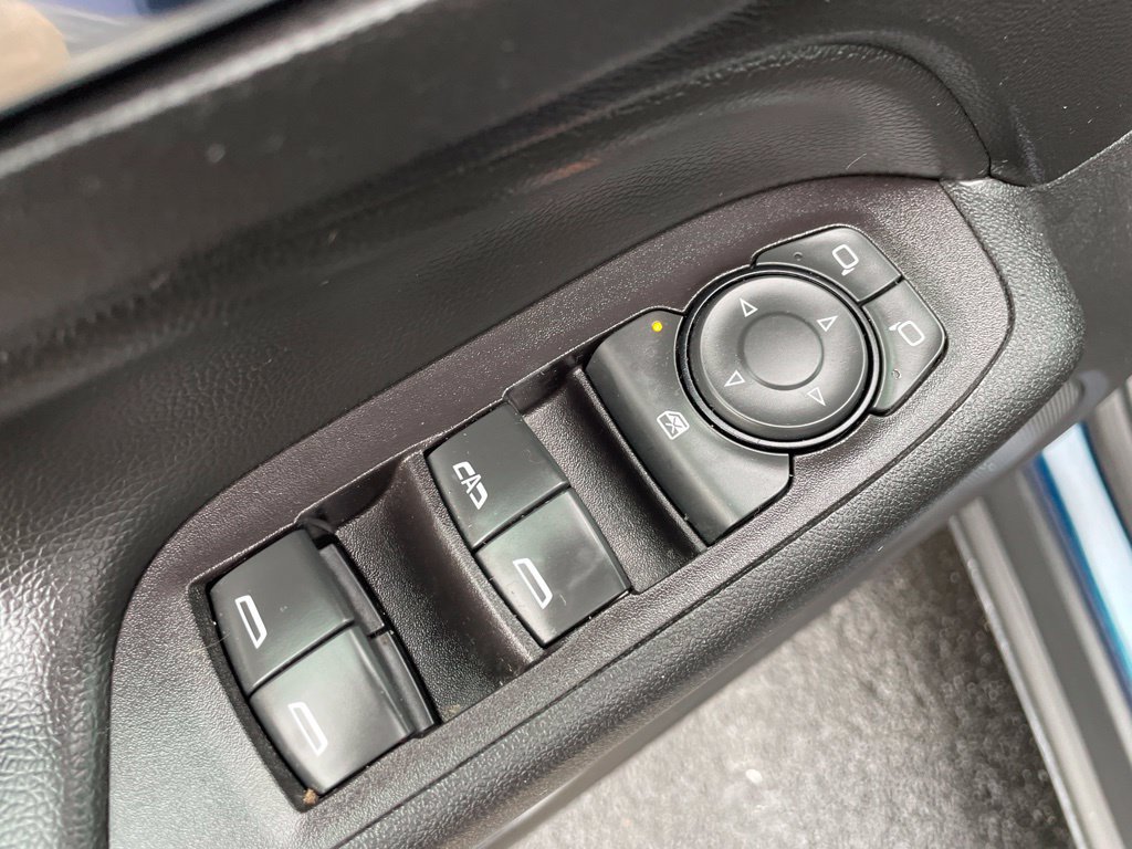 Used 2020 Chevrolet Equinox LT AWD/4WD image 18
