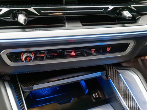 Used 2024 BMW XM image 38