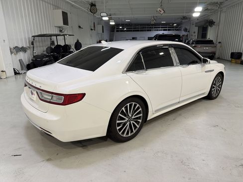 Used 2020 Lincoln Continental w/ Premium Package image 5