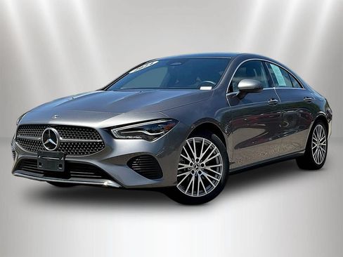 Used 2024 Mercedes-Benz CLA 250 4MATIC image 3