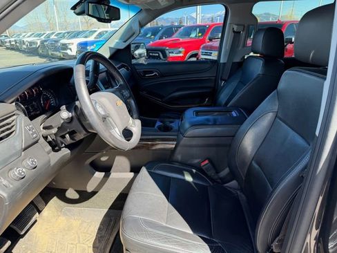 Used 2016 Chevrolet Tahoe LT image 3