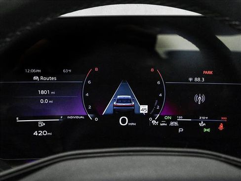 Certified 2025 Audi Q5 Premium w/ Convenience Package image 11