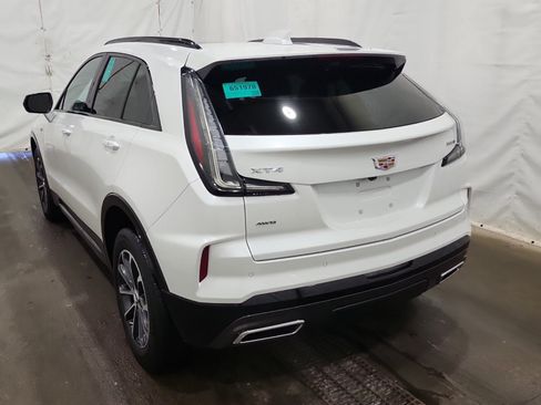 Used 2024 Cadillac XT4 Sport AWD/4WD image 2