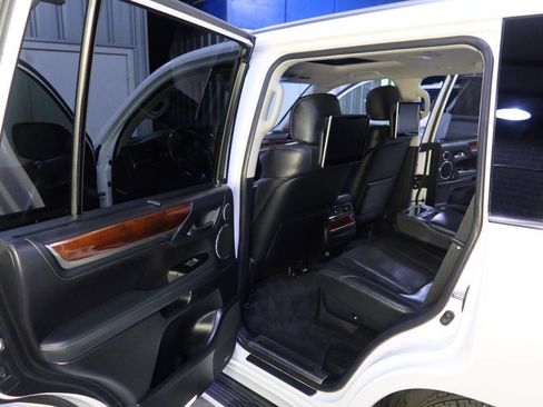 Used 2017 Lexus LX 570 4WD image 18