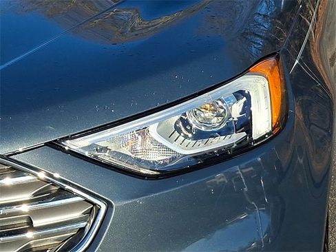 Used 2019 Ford Edge SEL w/ Equipment Group 201A image 9