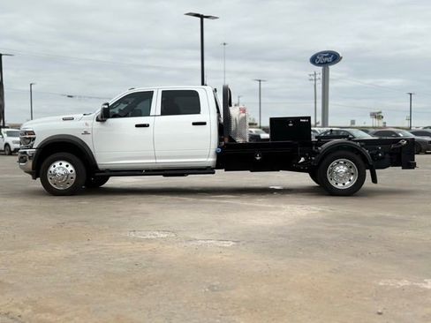 Used 2025 RAM 5500 Tradesman w/ Safety Group image 5