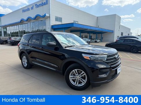 Used 2023 Ford Explorer XLT RWD image 1