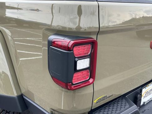 New 2026 Jeep Gladiator Mojave image 32