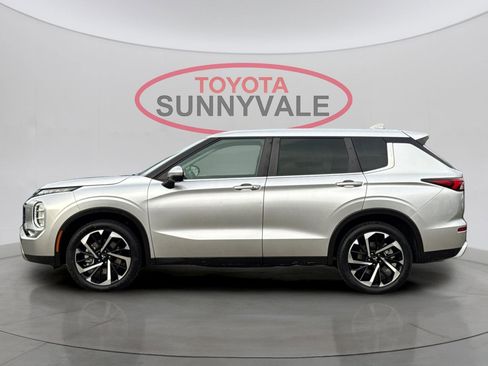 Used 2024 Mitsubishi Outlander SE image 6