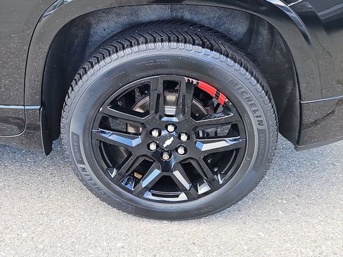 Used 2019 Chevrolet Traverse Premier w/ Redline Edition AWD/4WD image 8
