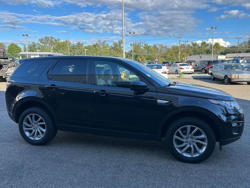 Used 2018 Land Rover Discovery Sport HSE image 5