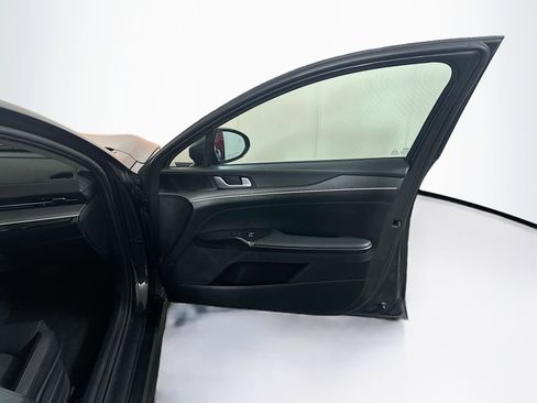 Used 2025 Kia K5 LXS image 33