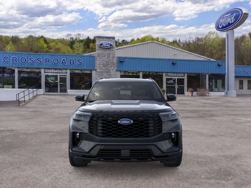 New 2026 Ford Explorer ST-Line w/ ST-Line Street Pack AWD/4WD image 6