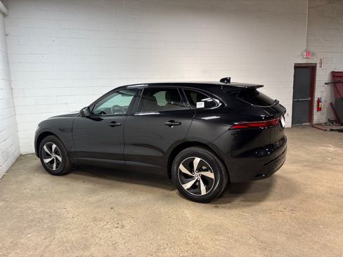 Used 2026 Jaguar F-PACE R-Dynamic S AWD/4WD image 10
