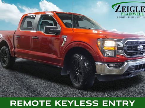 Used 2023 Ford F150 XLT w/ Trailer Tow Package image 4