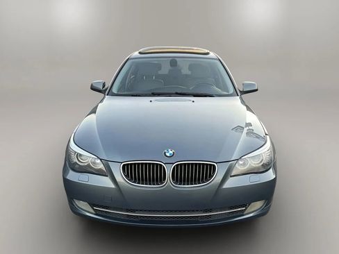 Used 2010 BMW 528i 528i Sedan 4D image 2