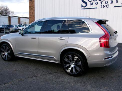 Used 2024 Volvo XC90 B6 Plus image 8