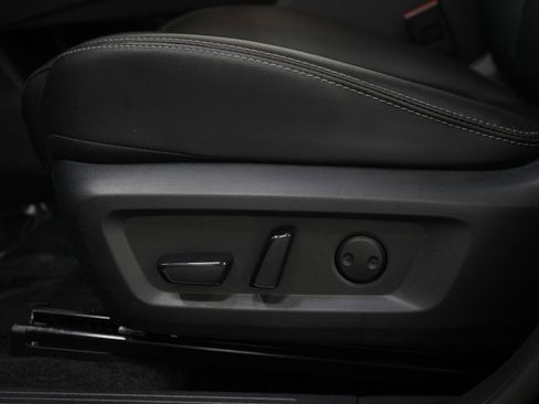 Used 2026 Nissan Rogue SL AWD/4WD image 25