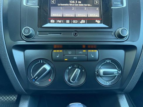 Used 2017 Volkswagen Jetta S w/ Jetta S Cold Weather Package FWD image 15