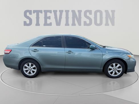 Used 2011 Toyota Camry LE w/ LE Extra-Value Pkg FWD image 6