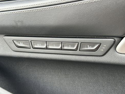 Used 2019 BMW 750i w/ Executive Package image 34