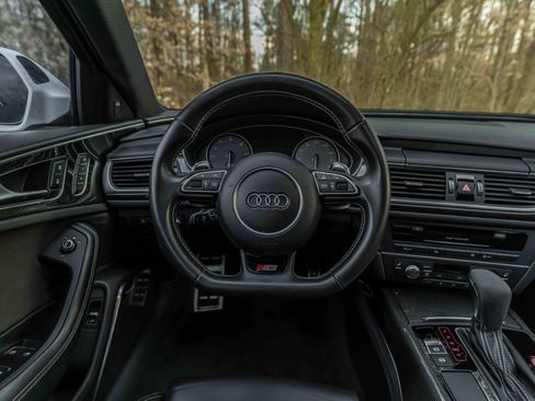 Used 2017 Audi S6 Prestige w/ S6 Sport Package image 6