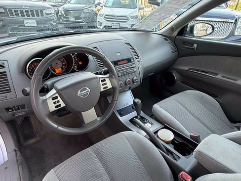 Used 2006 Nissan Altima 3.5 SE FWD image 22